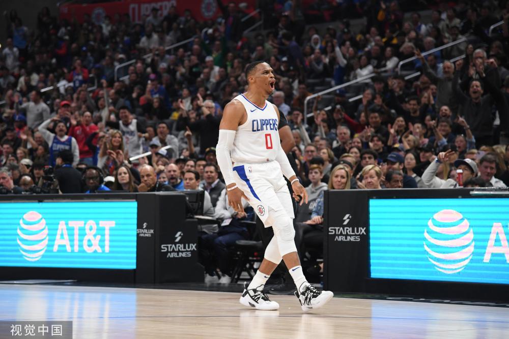 了令人瞩目 了令人瞩目