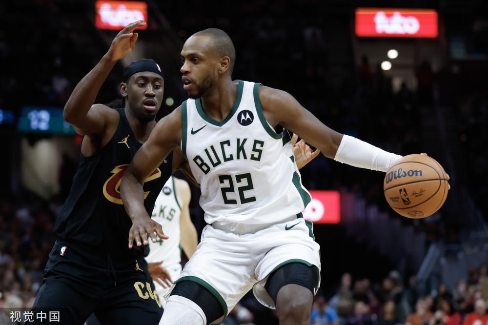 不諱地指出 不諱地指出